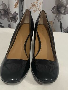 Women’s Calvin Klein Black Patent Leather Block Heels Slip On Size 8M